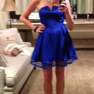Gorgeous blue strapless dress